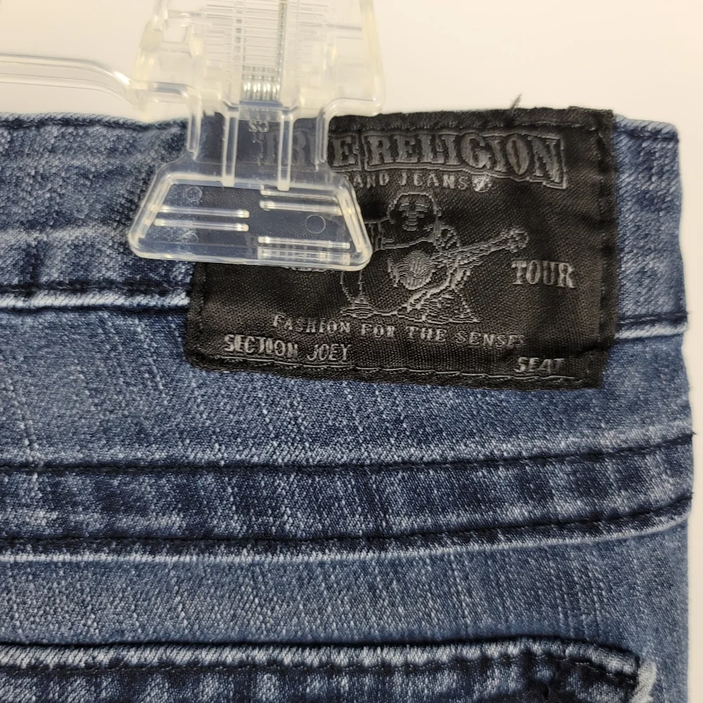 True Religion Size 31 bell bottom cotton blend blue jeans - Picture 7 of 9
